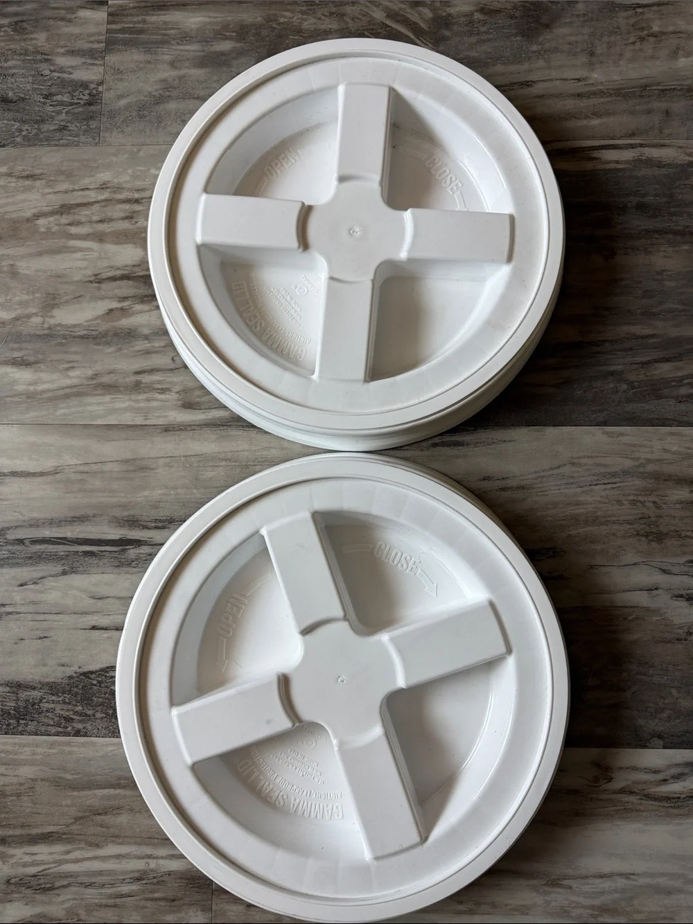 Gamma2 Gamma Seal Lid White 2 Pack White Dual Gasket Keeps out pests moisture